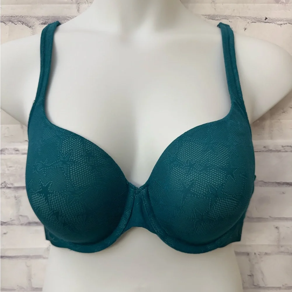 Cacique‎ Bra Size 44B Lightly Lined T Shirt Green Stars Logo Underwire